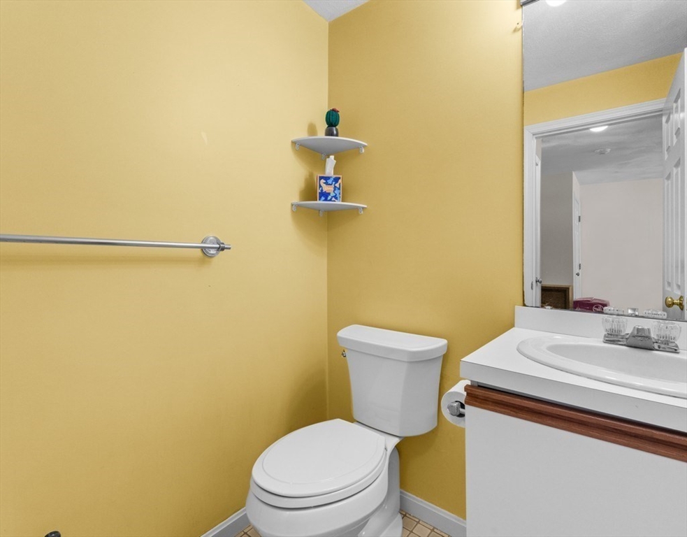 477 Northboro Road West, Unit 8 Marlborough, MA 01752 - Photo 21 of 41