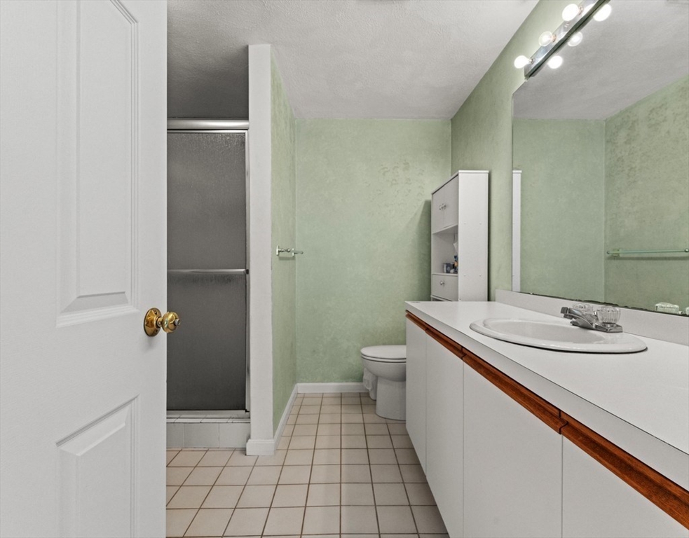 477 Northboro Road West, Unit 8 Marlborough, MA 01752 - Photo 25 of 41