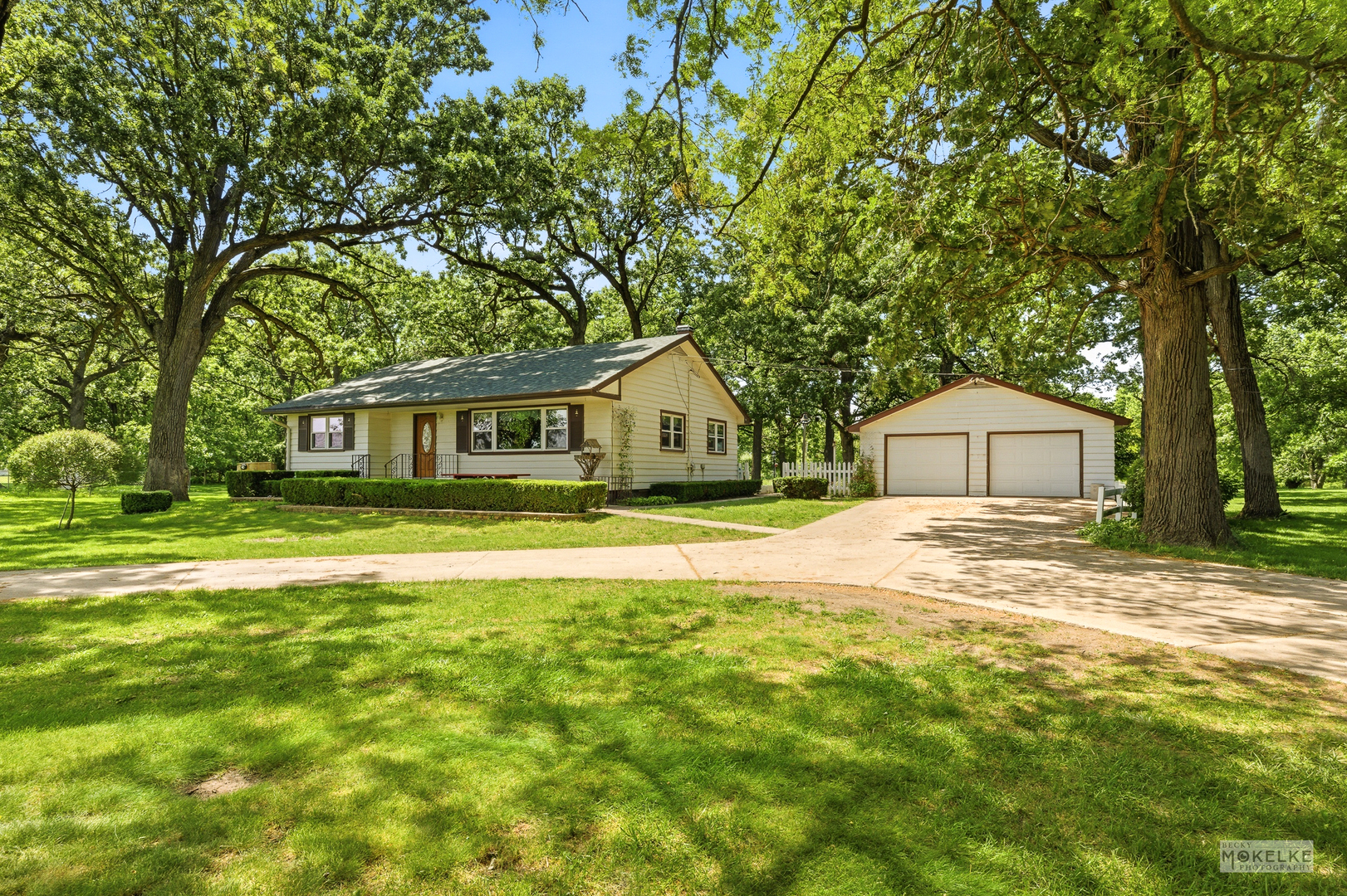 7823 Galena Road Bristol, IL 60512 - Photo 2 of 28