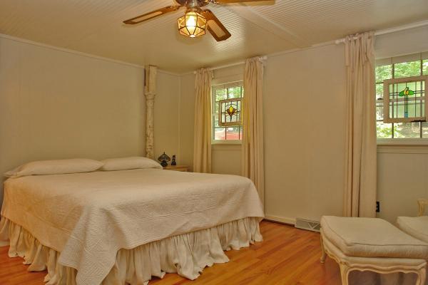 6288 Smith Mountain Road Penhook, VA 24137 - Photo 15 of 22 Master bedroom