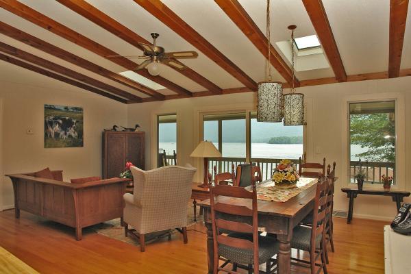 6288 Smith Mountain Road Penhook, VA 24137 - Photo 4 of 22 Great room