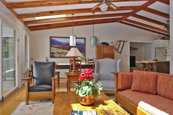 6288 Smith Mountain Road Penhook, VA 24137 - Photo 6 of 22 Great room