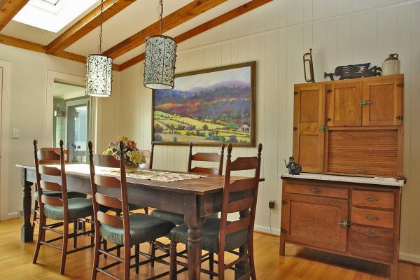 6288 Smith Mountain Road Penhook, VA 24137 - Photo 8 of 22 Dining area