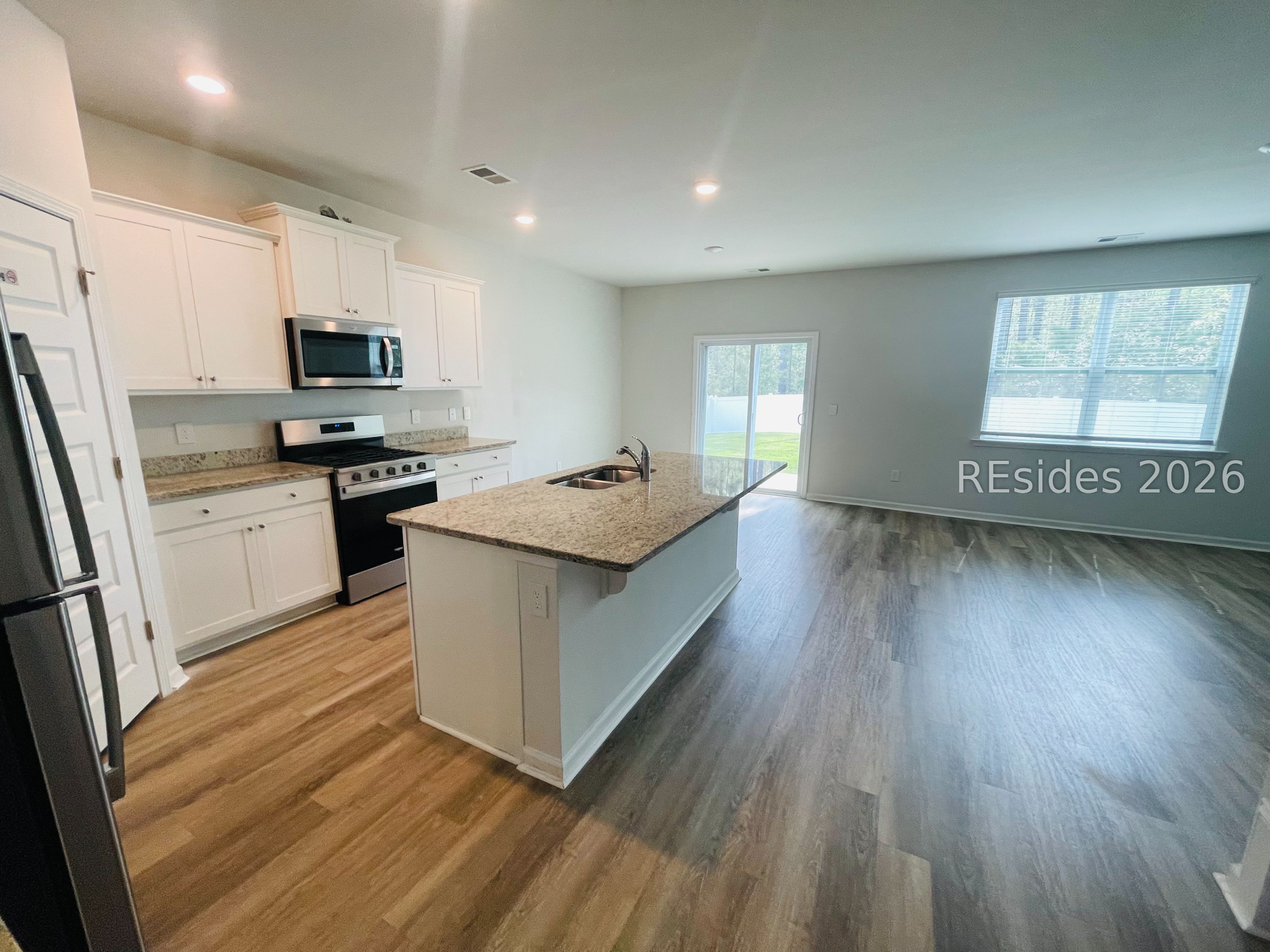 120 Hiatus Court Ridgeland, SC 29936 - Photo 15 of 39 Kitchen