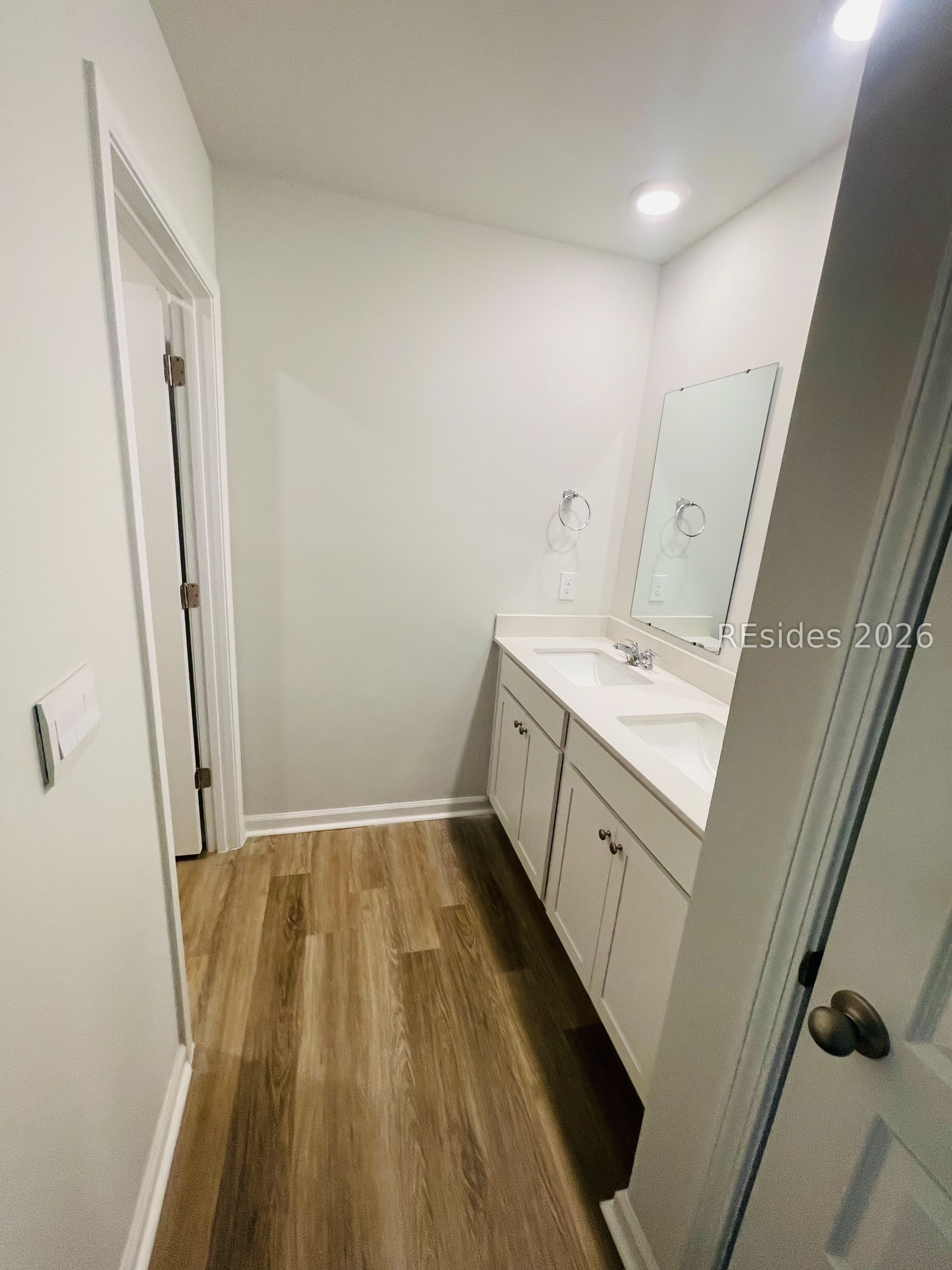 120 Hiatus Court Ridgeland, SC 29936 - Photo 22 of 39 Up Stairs Bath-2