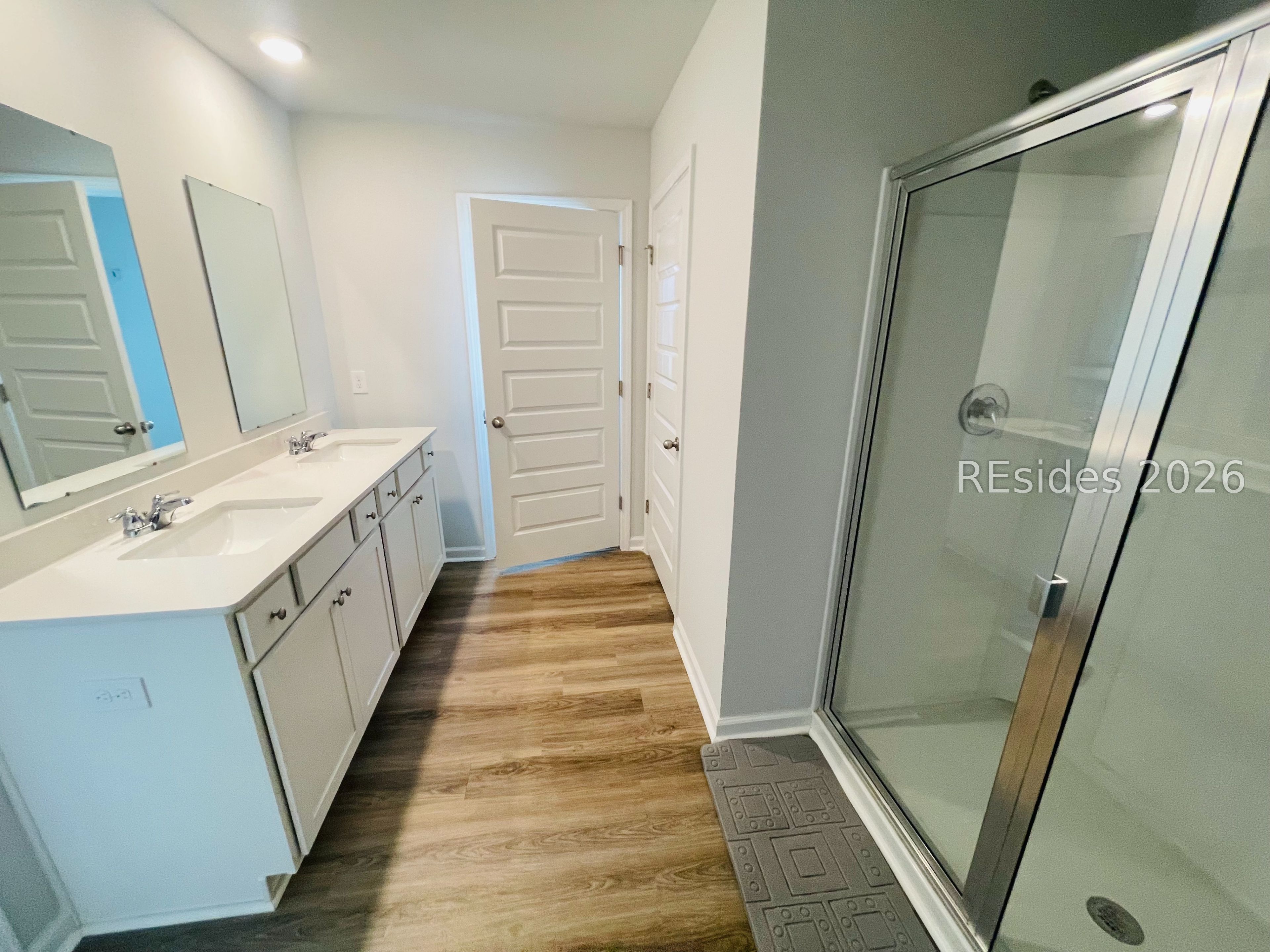 120 Hiatus Court Ridgeland, SC 29936 - Photo 4 of 39 Main Suite Bathroom