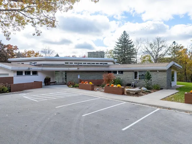 $1,500,000 | 5650 Weatherhill Road Southwest, Rochester, MN 55902