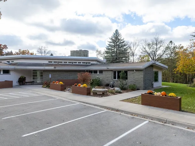 $1,500,000 | 5650 Weatherhill Road Southwest, Rochester, MN 55902