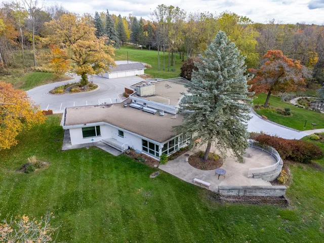 $1,500,000 | 5650 Weatherhill Road Southwest, Rochester, MN 55902