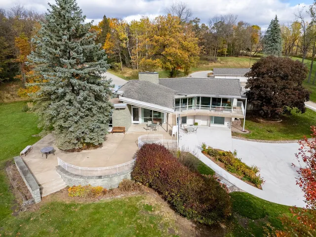 $1,500,000 | 5650 Weatherhill Road Southwest, Rochester, MN 55902