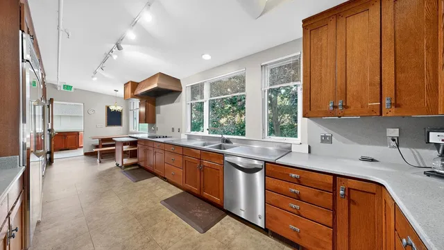 $1,500,000 | 5650 Weatherhill Road Southwest, Rochester, MN 55902