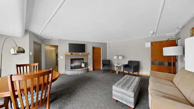 $1,500,000 | 5650 Weatherhill Road Southwest, Rochester, MN 55902