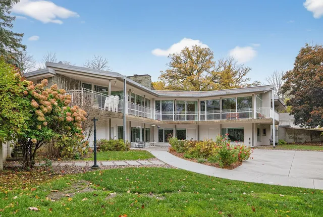 $1,500,000 | 5650 Weatherhill Road Southwest, Rochester, MN 55902