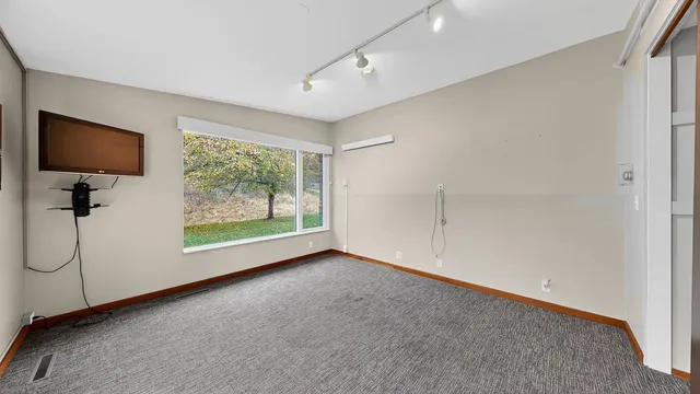 $1,500,000 | 5650 Weatherhill Road Southwest, Rochester, MN 55902