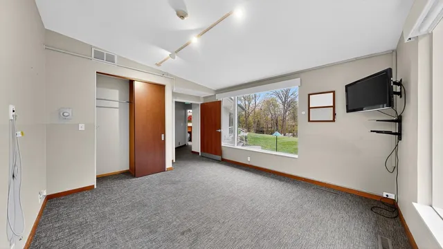 $1,500,000 | 5650 Weatherhill Road Southwest, Rochester, MN 55902