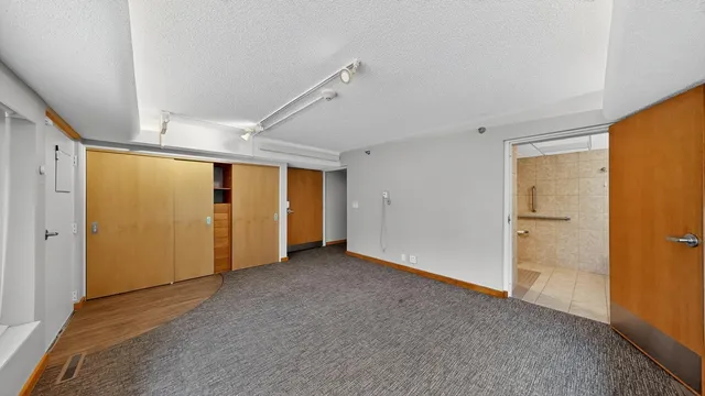 $1,500,000 | 5650 Weatherhill Road Southwest, Rochester, MN 55902