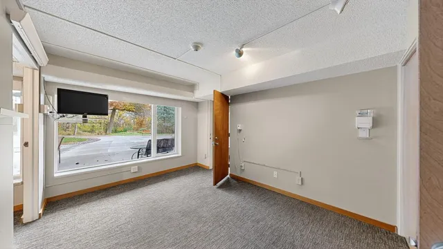 $1,500,000 | 5650 Weatherhill Road Southwest, Rochester, MN 55902