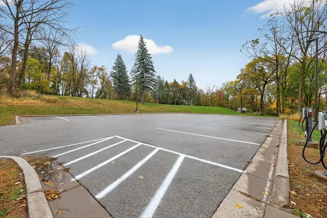 $1,500,000 | 5650 Weatherhill Road Southwest, Rochester, MN 55902