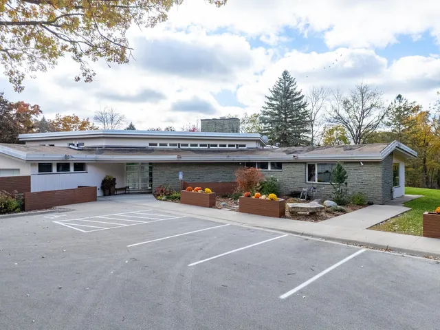 $1,500,000 | 5650 Weatherhill Road Southwest, Rochester, MN 55902