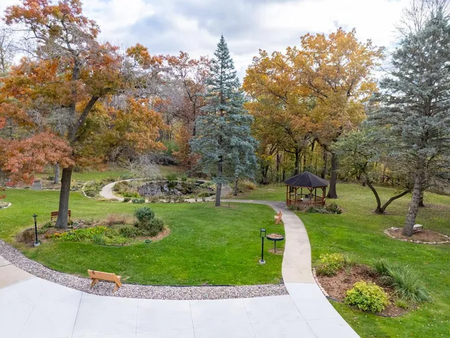 $1,500,000 | 5650 Weatherhill Road Southwest, Rochester, MN 55902