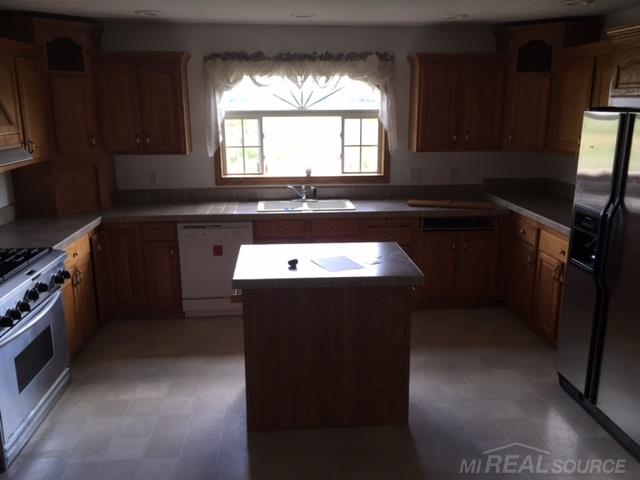 3955 Duce Road Avoca, MI 48006 - Photo 9 of 30