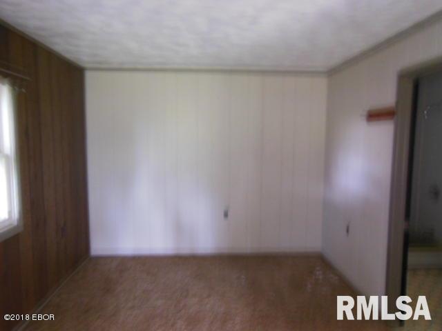 900 West 3rd Street Flora, IL 62839 - Photo 25 of 48 Gallery Image 25