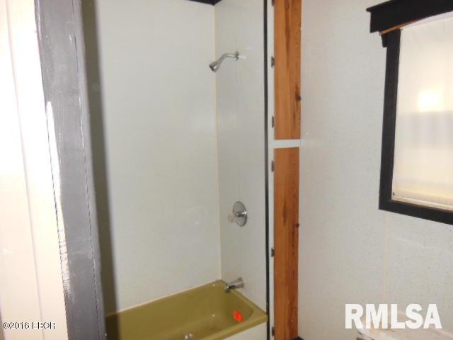 900 West 3rd Street Flora, IL 62839 - Photo 26 of 48 Gallery Image 26