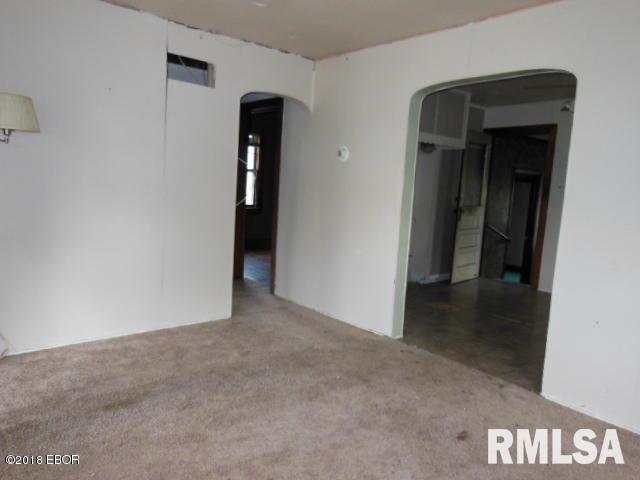 900 West 3rd Street Flora, IL 62839 - Photo 3 of 48 Gallery Image 3