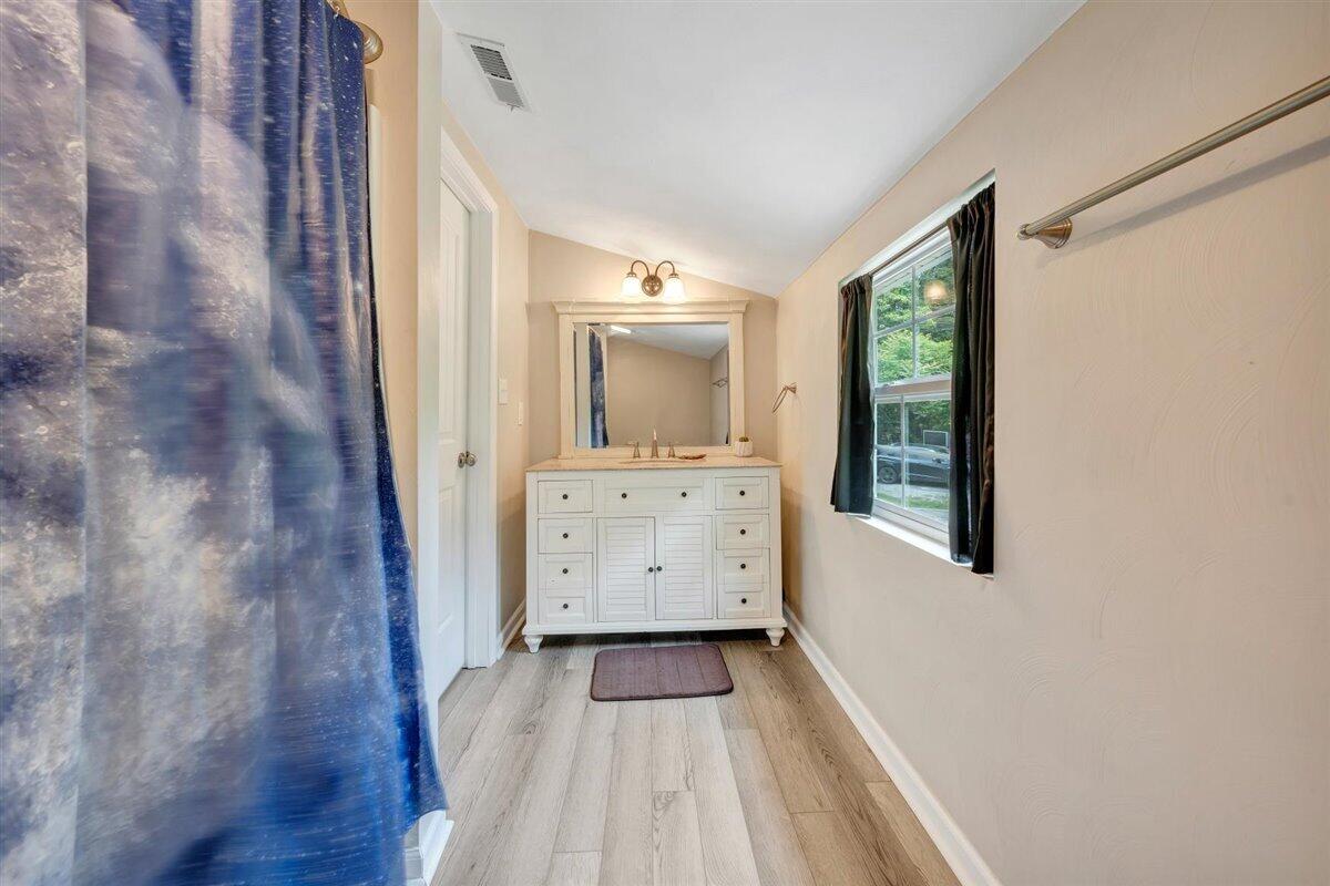 1304 Healing Springs Road Blue Ridge, VA 24064 - Photo 19 of 29 Full Bath Upper Level