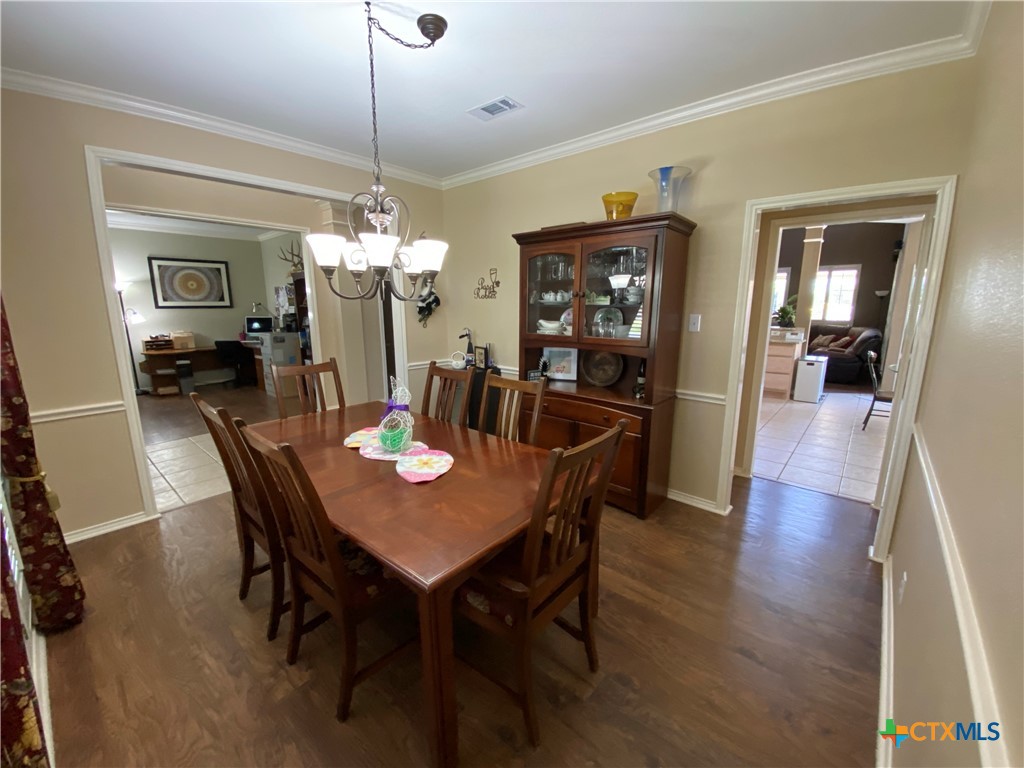 256 Las Brisas Boulevard Seguin, TX 78155 - Photo 9 of 25