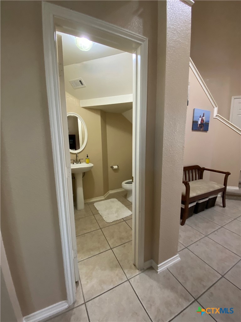 256 Las Brisas Boulevard Seguin, TX 78155 - Photo 10 of 25