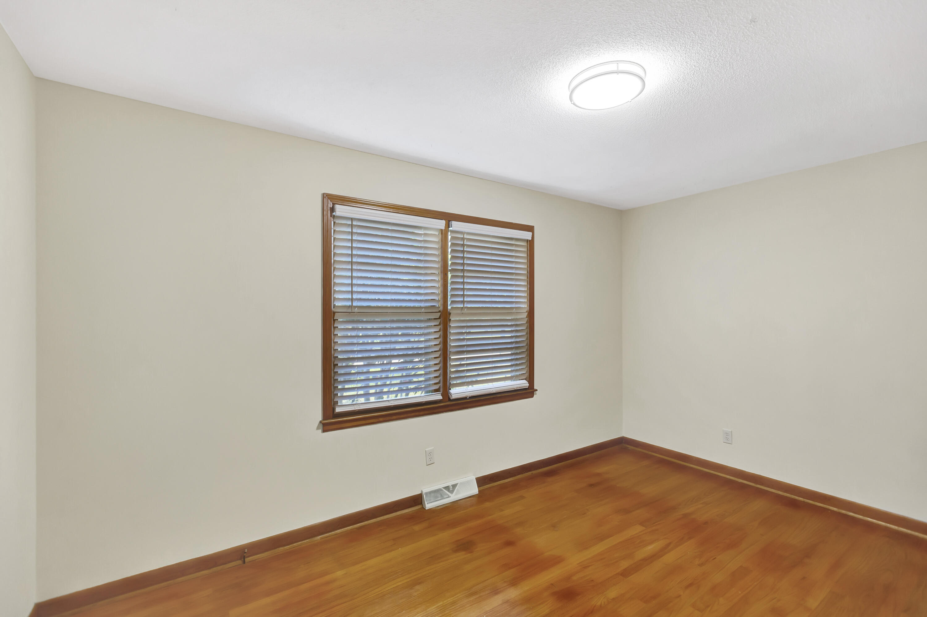 102 Claudia Drive Ladson, SC 29456 - Photo 10 of 24 296A1602