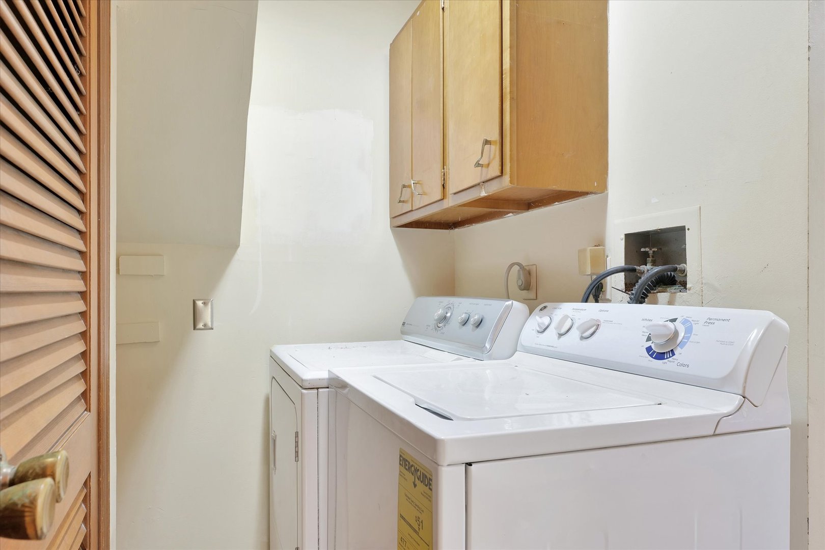 1705 Georgetown Drive Champaign, IL 61821 - Photo 22 of 44 a utility room with dryer and washer