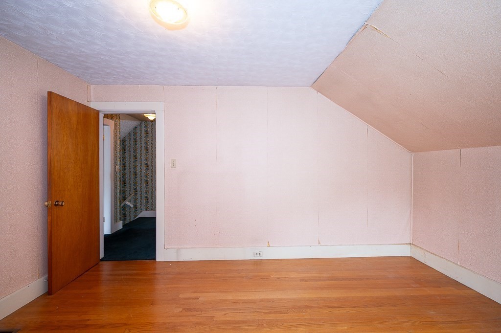22 Comins Road Oxford, MA 01537 - Photo 14 of 42