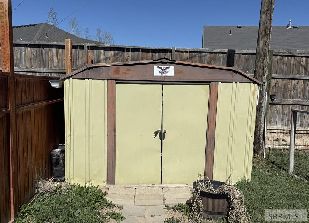 330 West Chubbuck Road, Unit 37 Chubbuck, ID 83202 - Photo 3 of 21