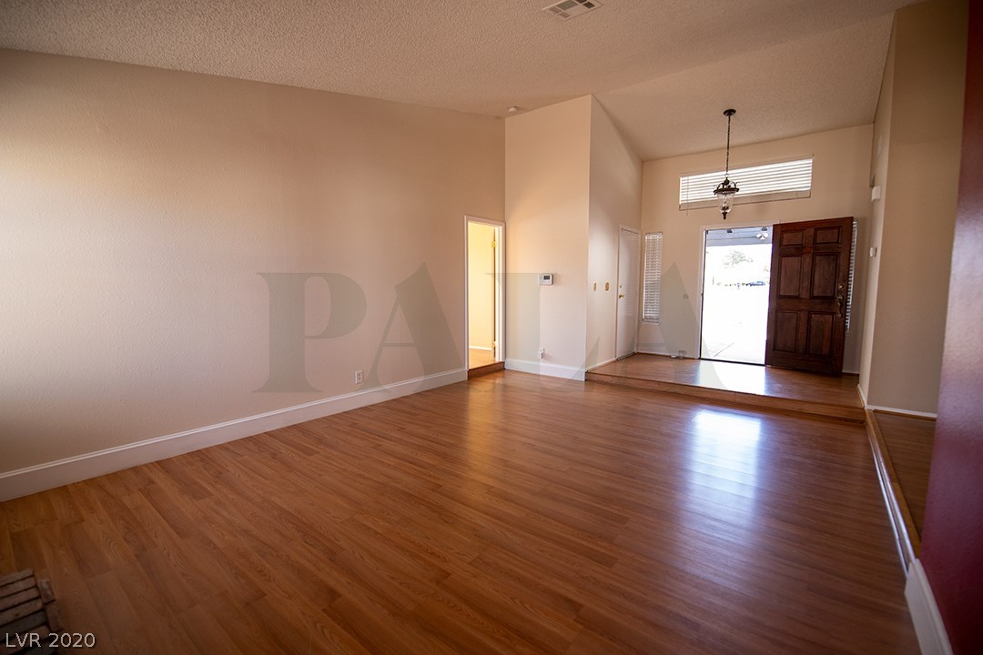 3605 North Solitude Road Las Vegas, NV 89108 - Photo 12 of 28 Gallery Image 12