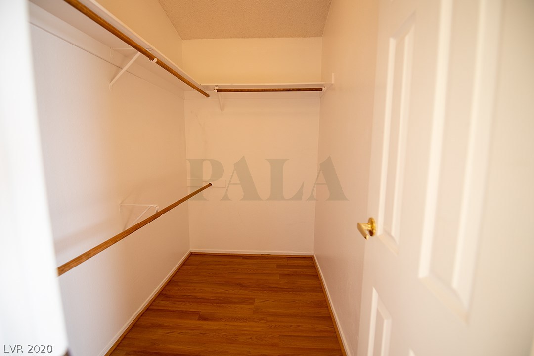 3605 North Solitude Road Las Vegas, NV 89108 - Photo 4 of 28 Gallery Image 4