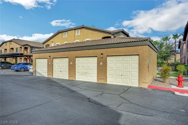 $1,475 | 8985 South Durango Drive, Unit 2102, Las Vegas, NV 89113