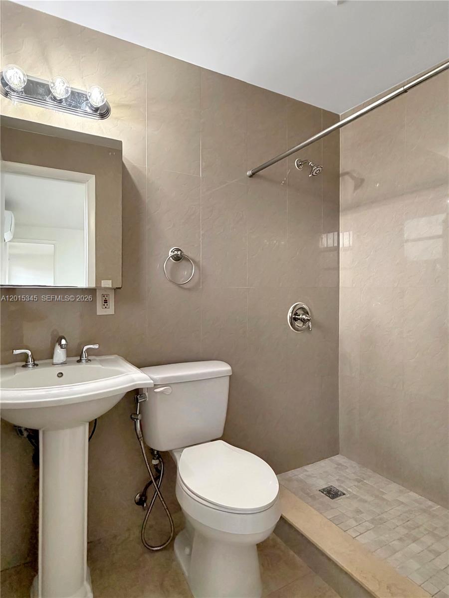 111 Southwest 67th Court Miami, FL 33144 - Photo 10 of 15 Photo 10