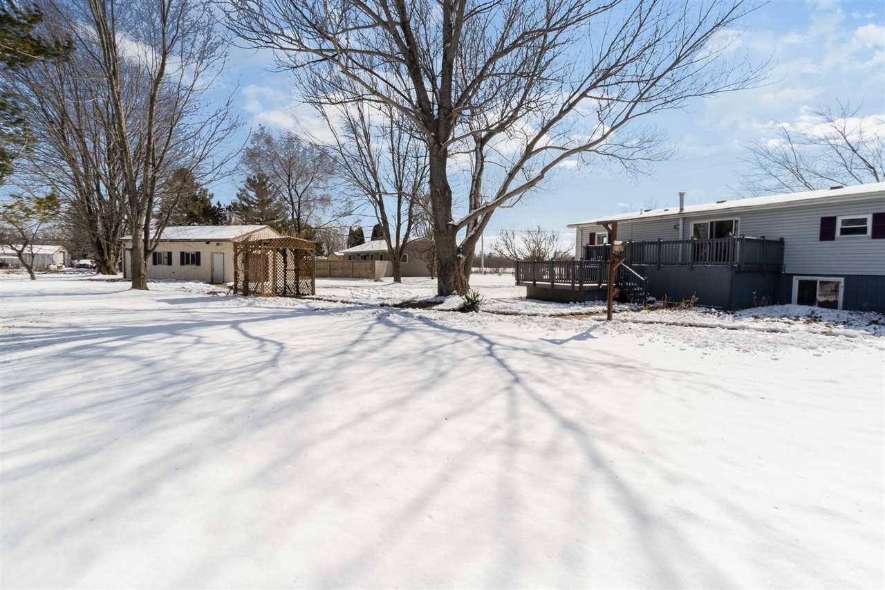 4539 East River Road Freeland, MI 48623 - Photo 23 of 30