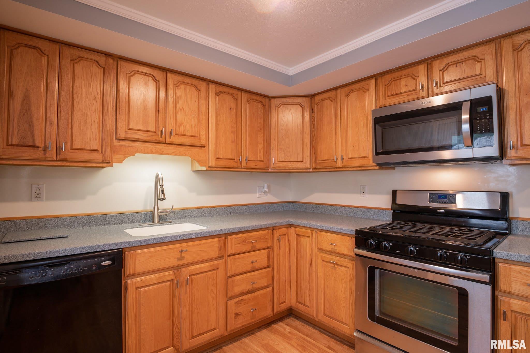 306 Briargate Road Washington, IL 61571 - Photo 10 of 50 Gallery Image 10