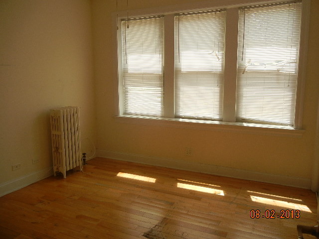 4554 West George Street, Unit 1 Chicago, IL 60641 - Photo 4 of 5
