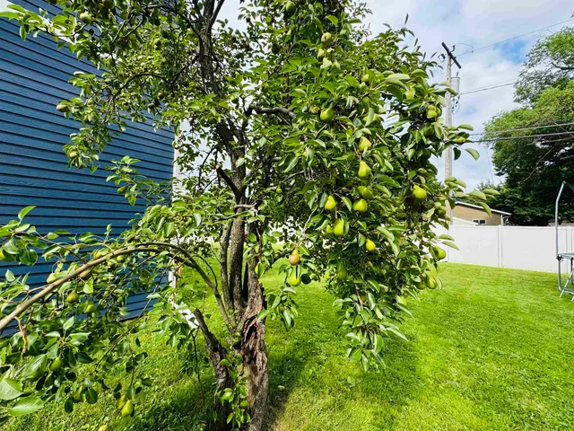 $284,000 | 400 South Marquette Road, Prairie du Chien, WI 53821