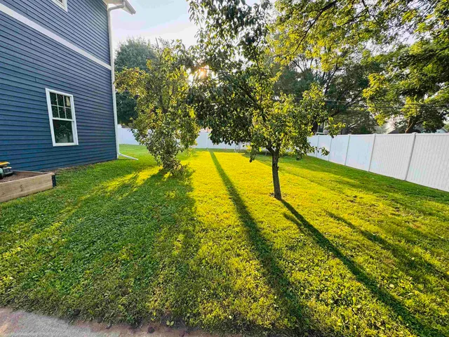 $284,000 | 400 South Marquette Road, Prairie du Chien, WI 53821