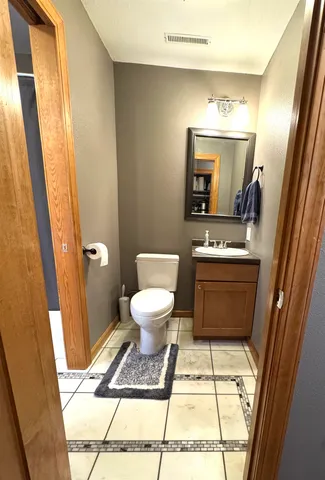 $284,000 | 400 South Marquette Road, Prairie du Chien, WI 53821