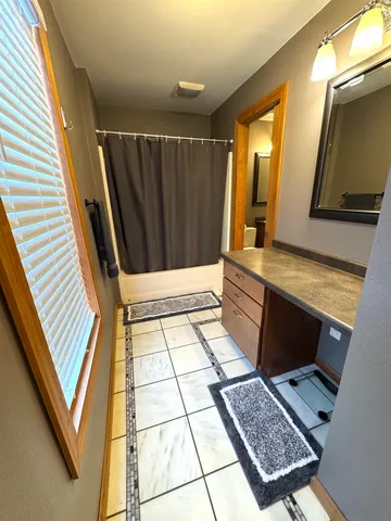 $284,000 | 400 South Marquette Road, Prairie du Chien, WI 53821