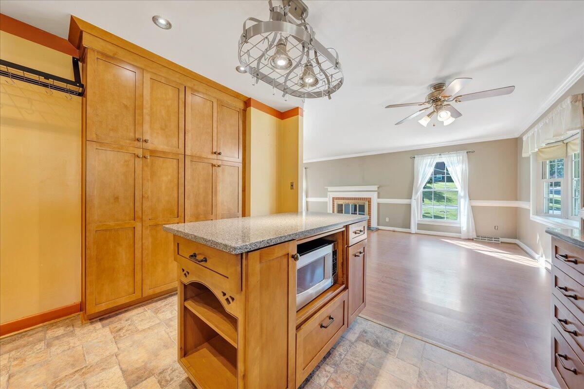 3757 Heritage Road Southwest Roanoke, VA 24015 - Photo 40 of 66 11-MIB00027