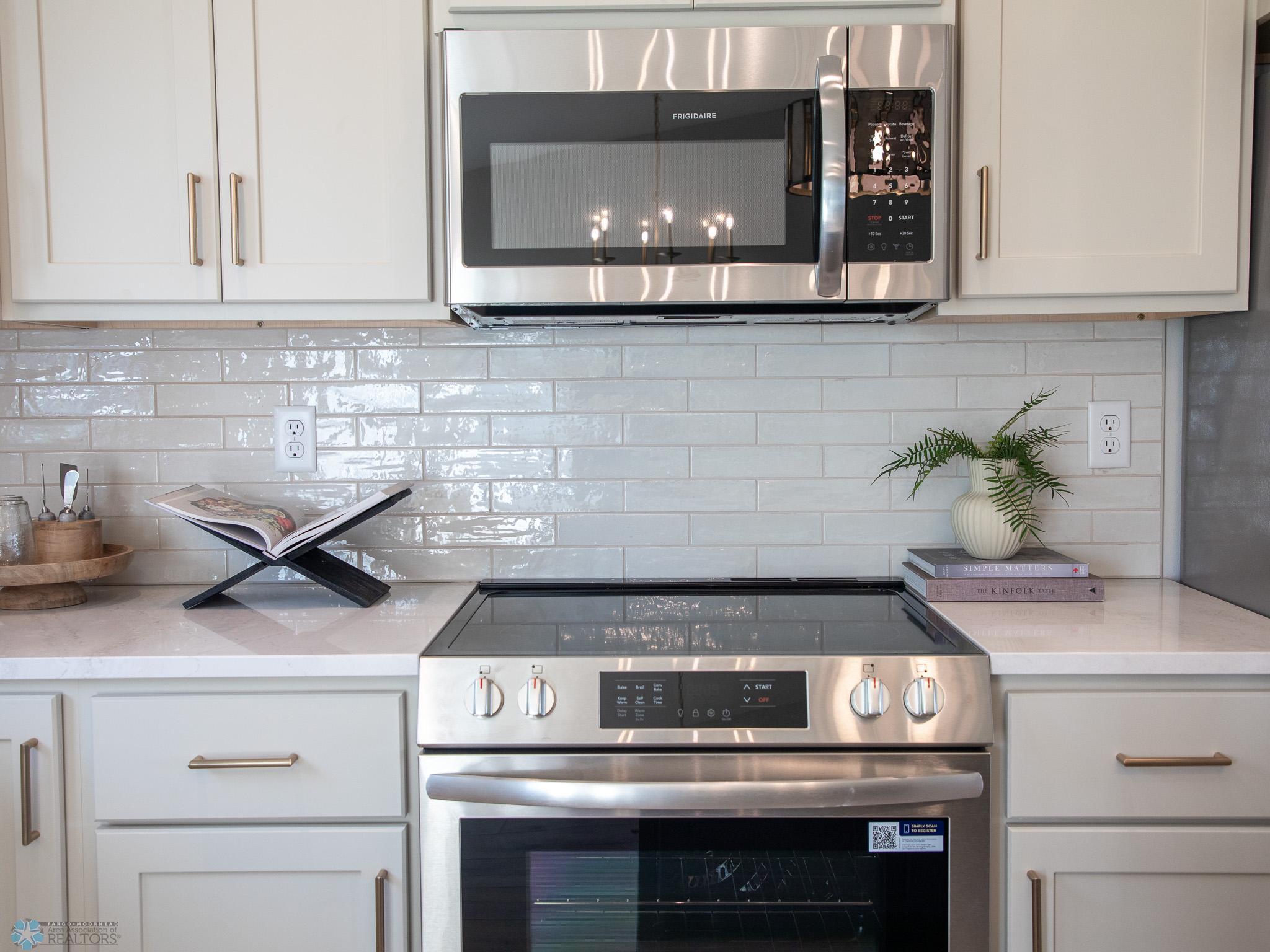 3612 Decorah Way South Fargo, ND 58104 - Photo 33 of 55