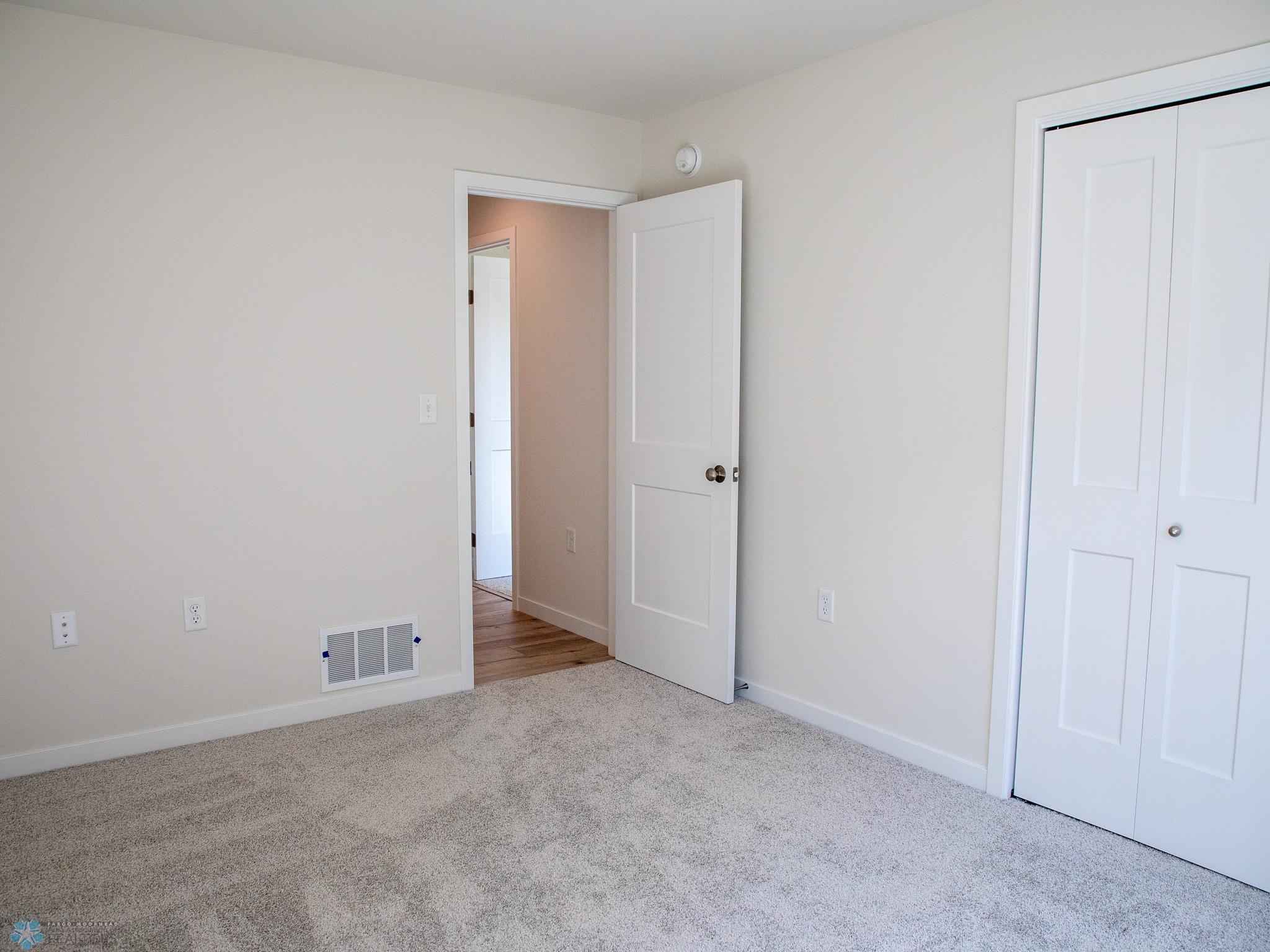 3612 Decorah Way South Fargo, ND 58104 - Photo 40 of 55