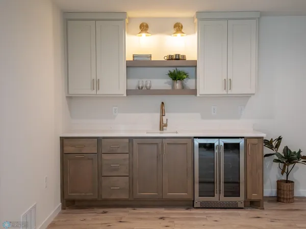 $688,944 | 3612 Decorah Way South, Fargo, ND 58104